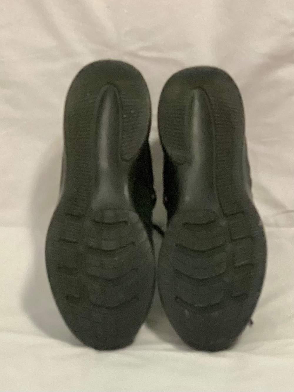 Women Reebok Sneaker - Picture 3 of 3
